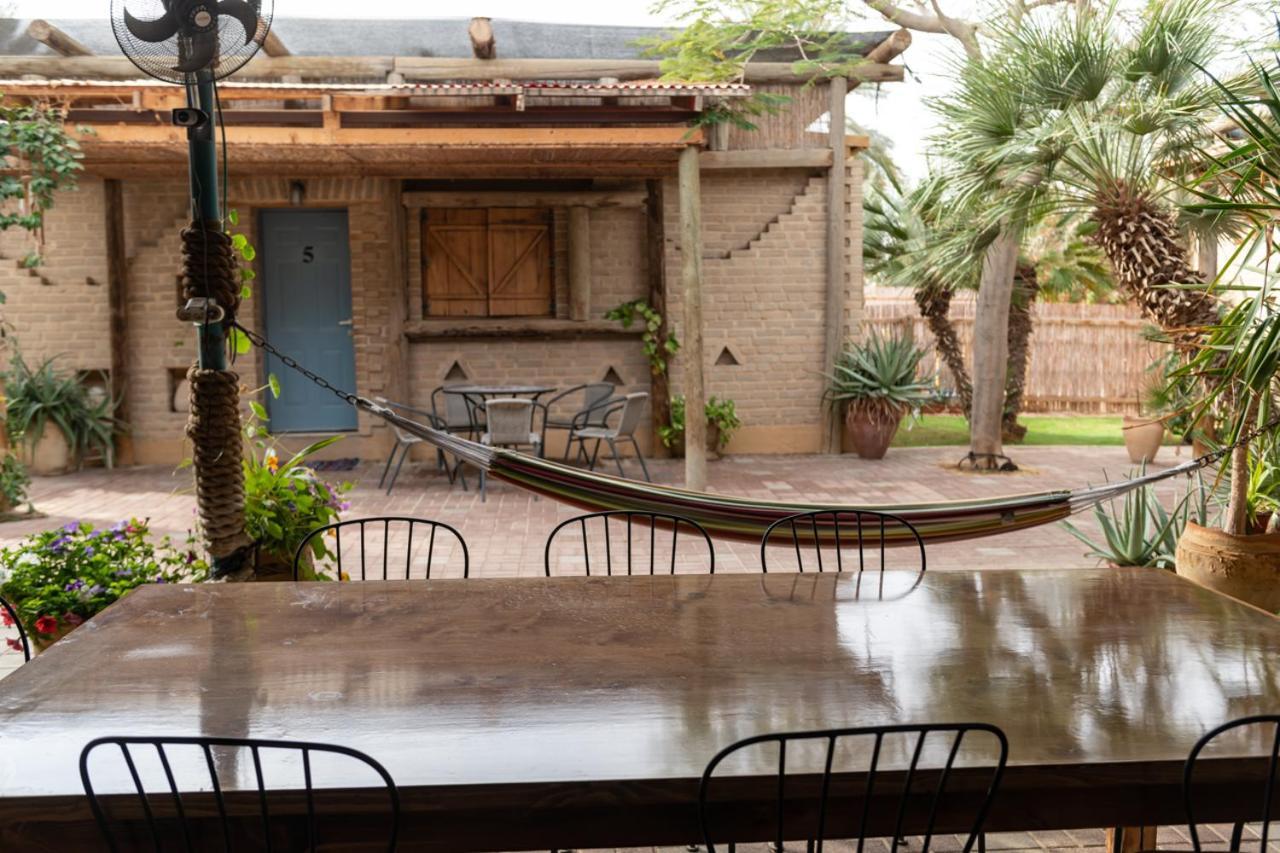 Desert Routes Inn Shvilim Ba Midbar Hazeva Exterior foto