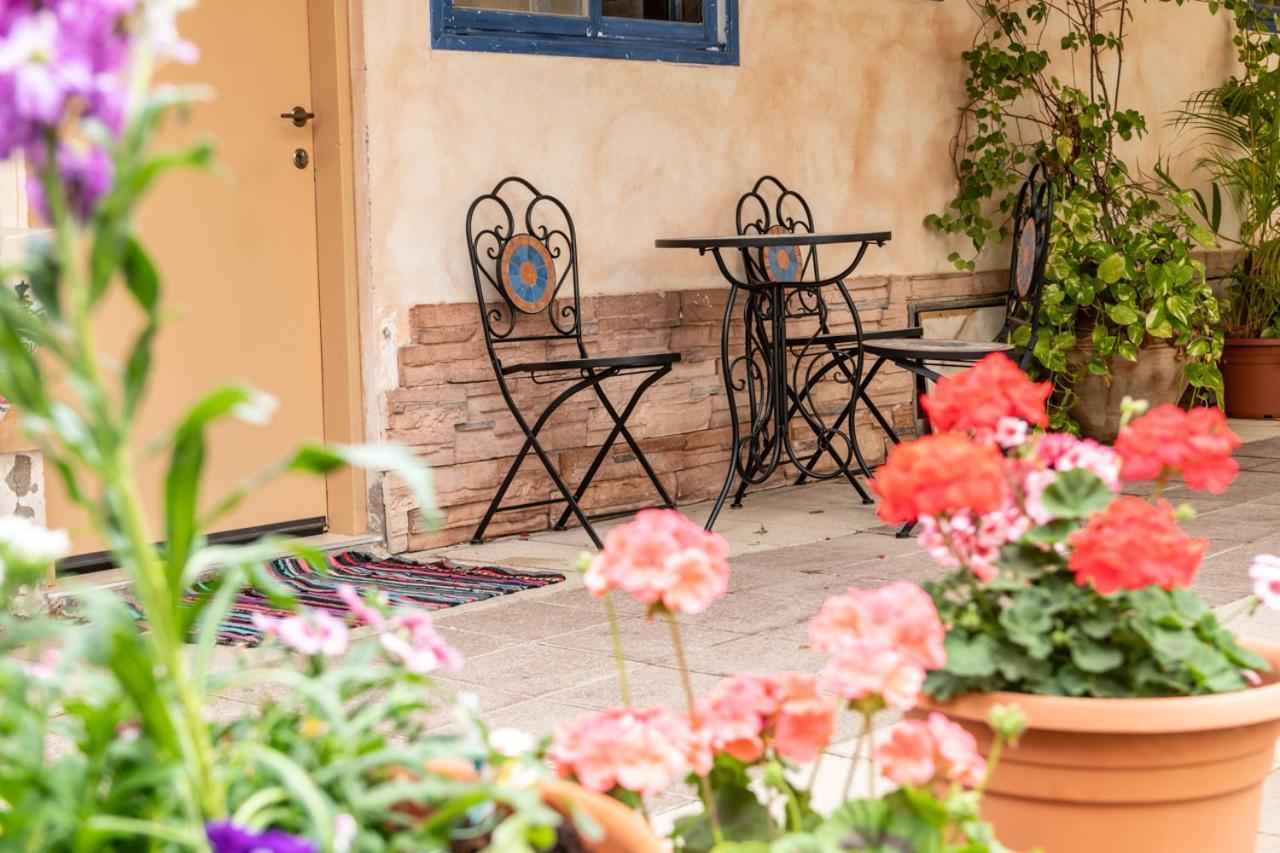 Desert Routes Inn Shvilim Ba Midbar Hazeva Exterior foto